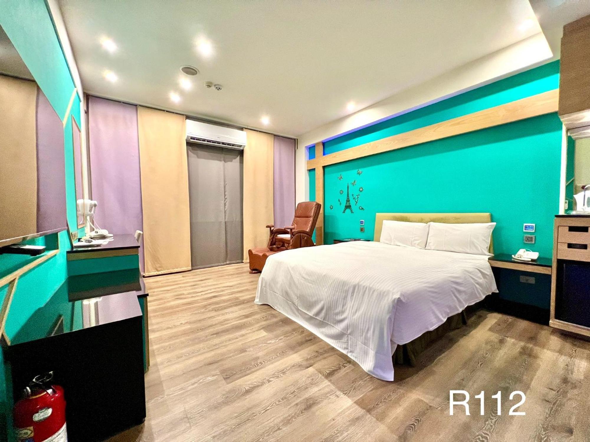 Catwalk Motel -Tainan Exterior foto